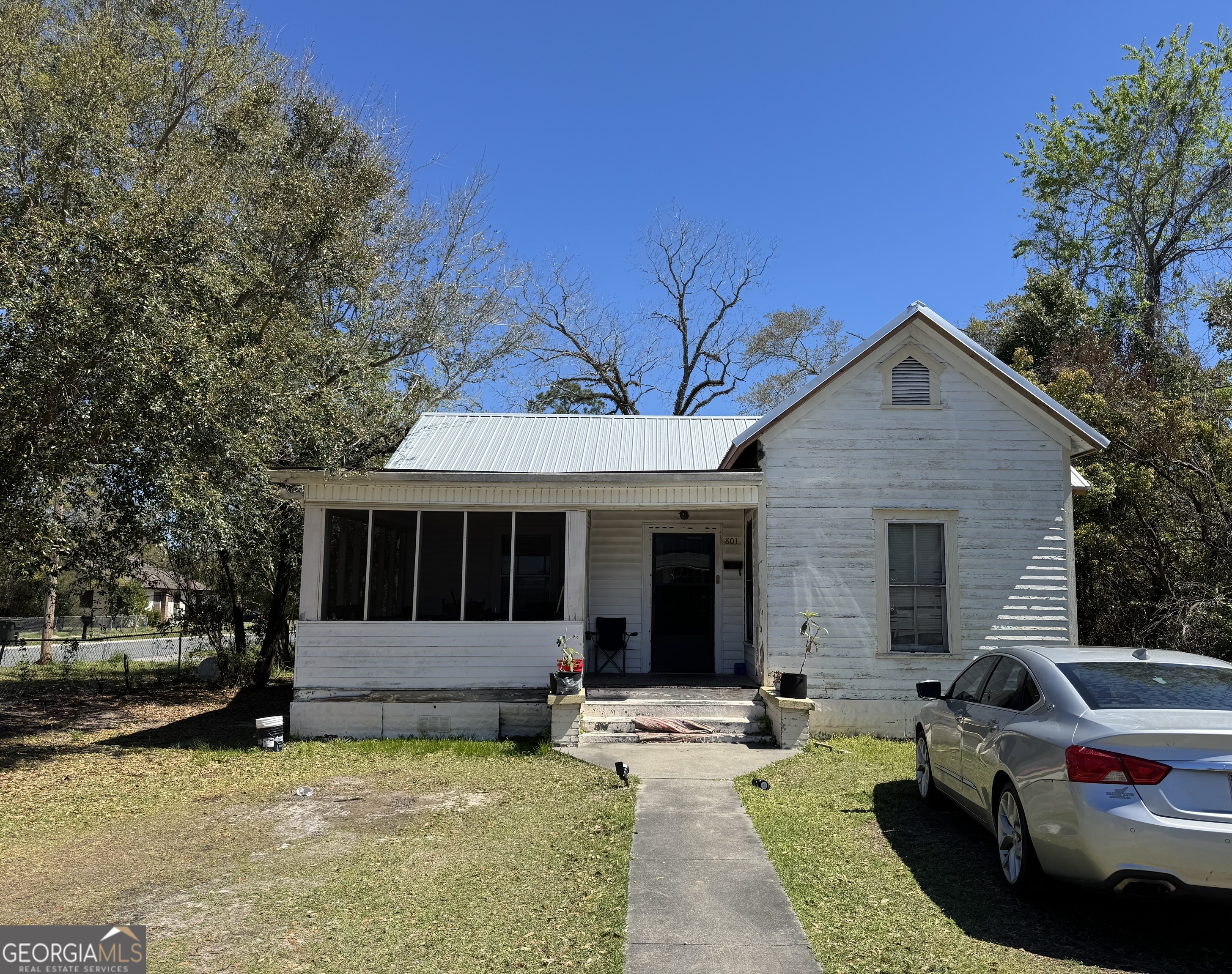 801 Eads Street Property Photo