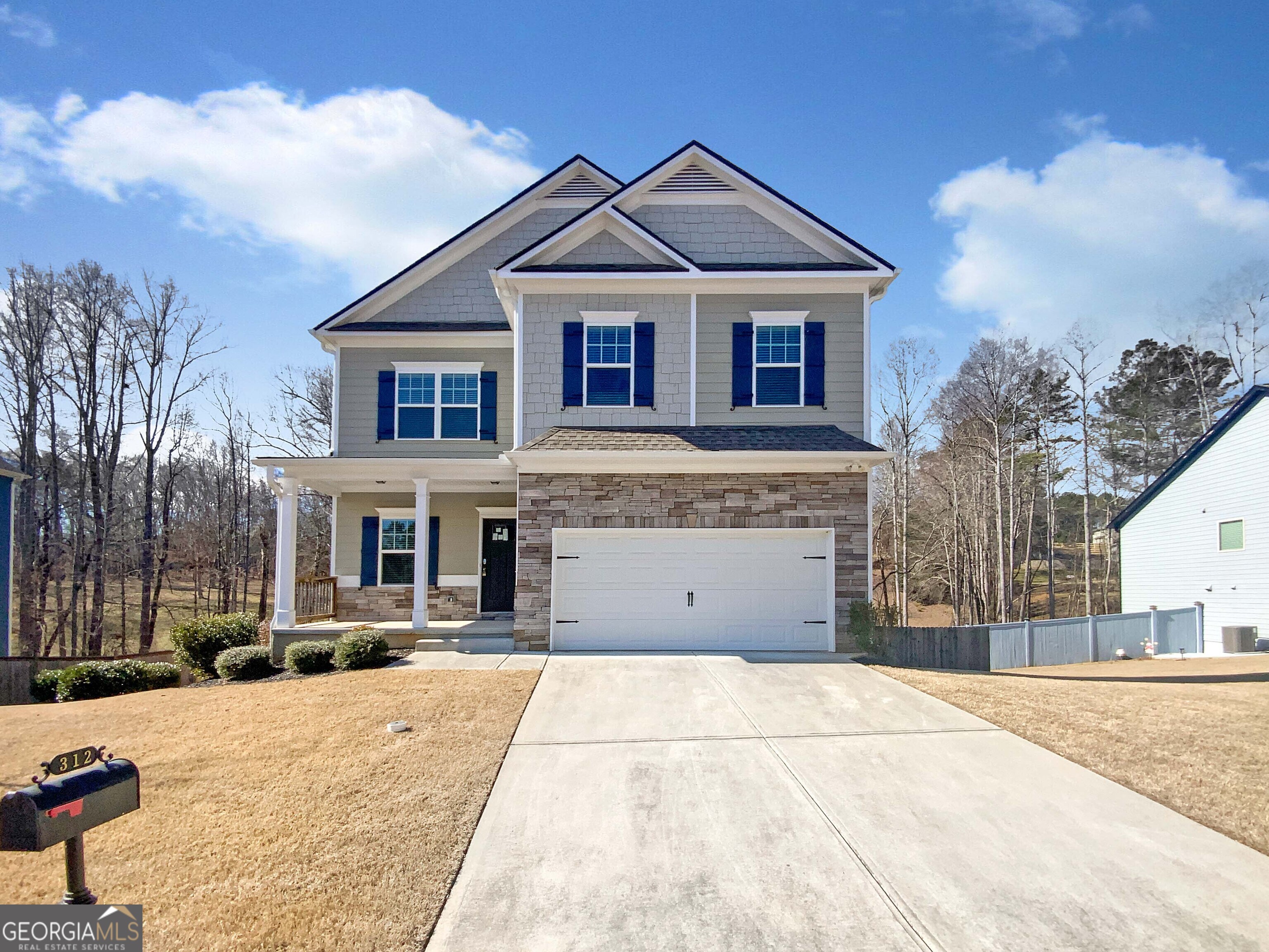 312 Crown Pointe Drive Property Photo
