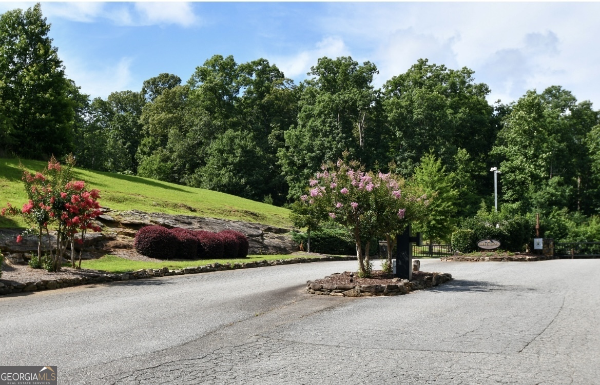 58 Mountainside Drive Property Photo 17
