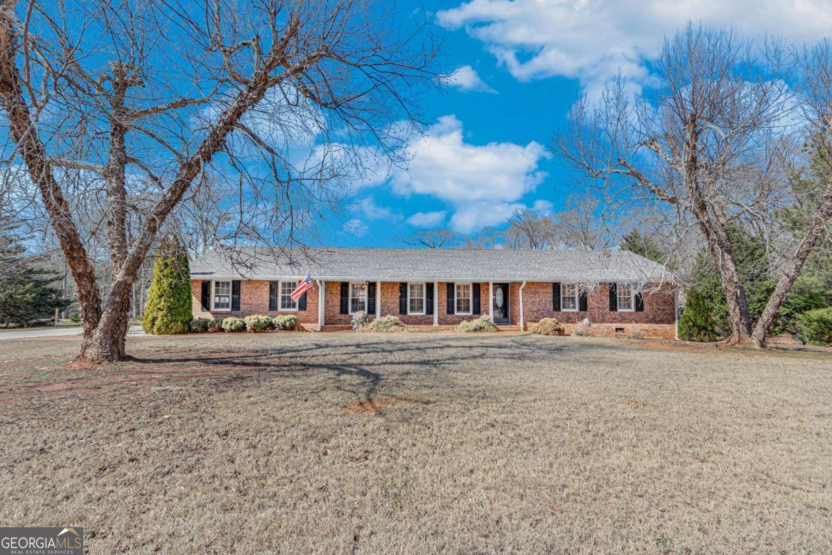222 Meadow Wood Lane Property Photo