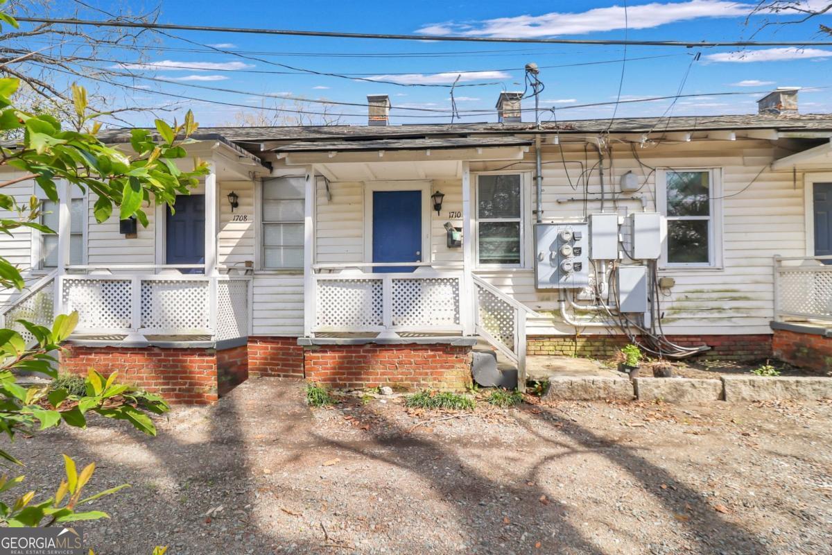 1708 Lennox Court Property Photo 1