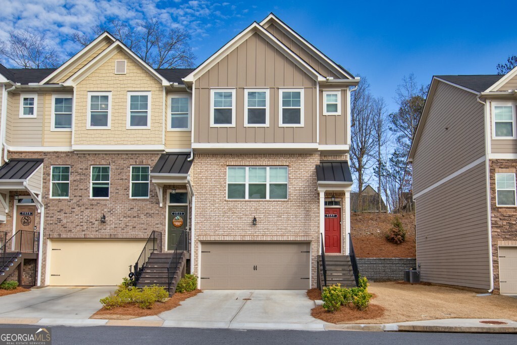 2527 Hedgeway Circle Property Photo