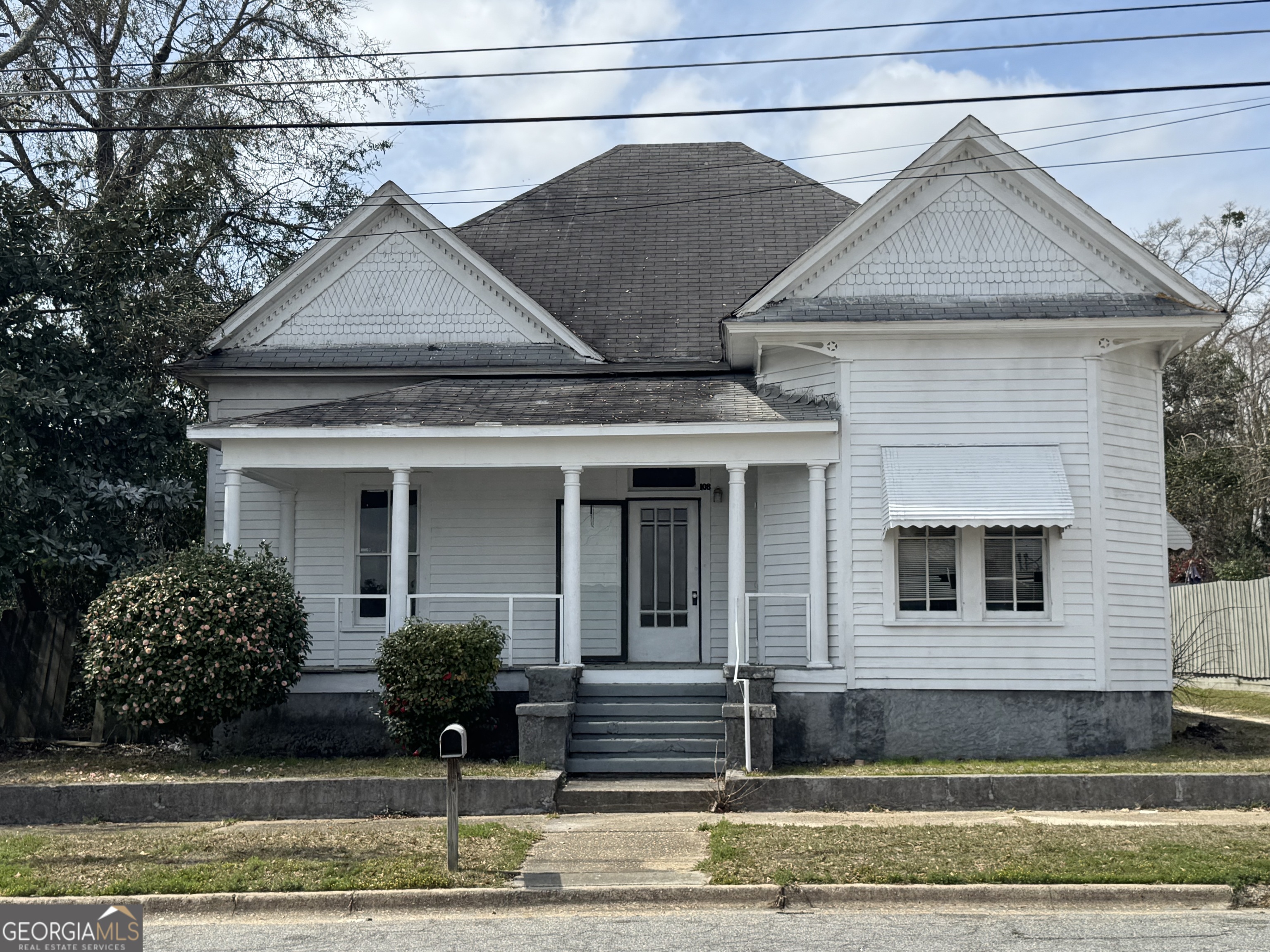 108 N Washington Street Property Photo