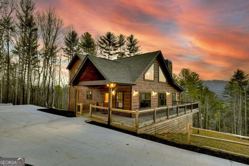 450 Twin Springs Road Property Photo