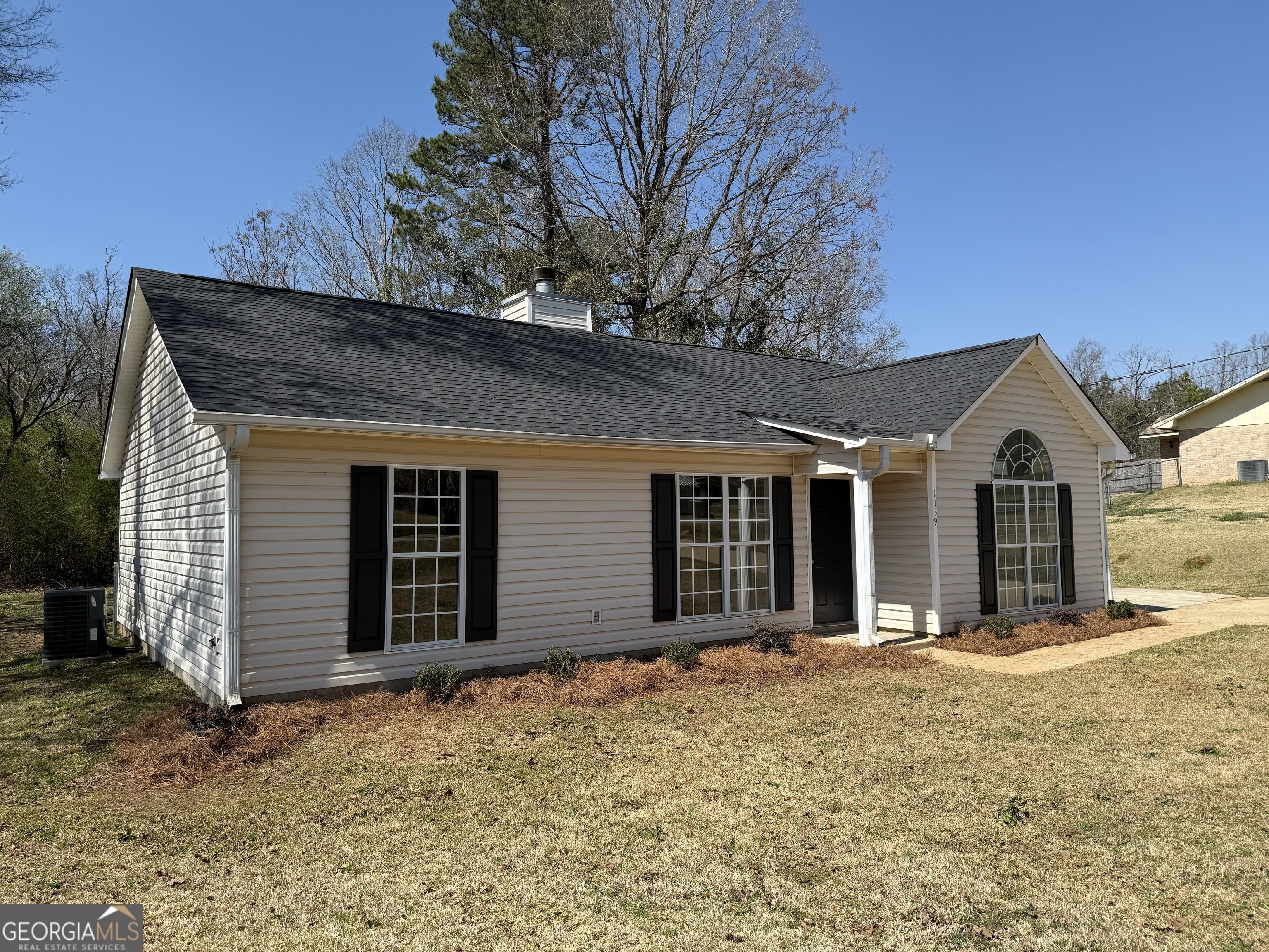 1139 193 Property Photo