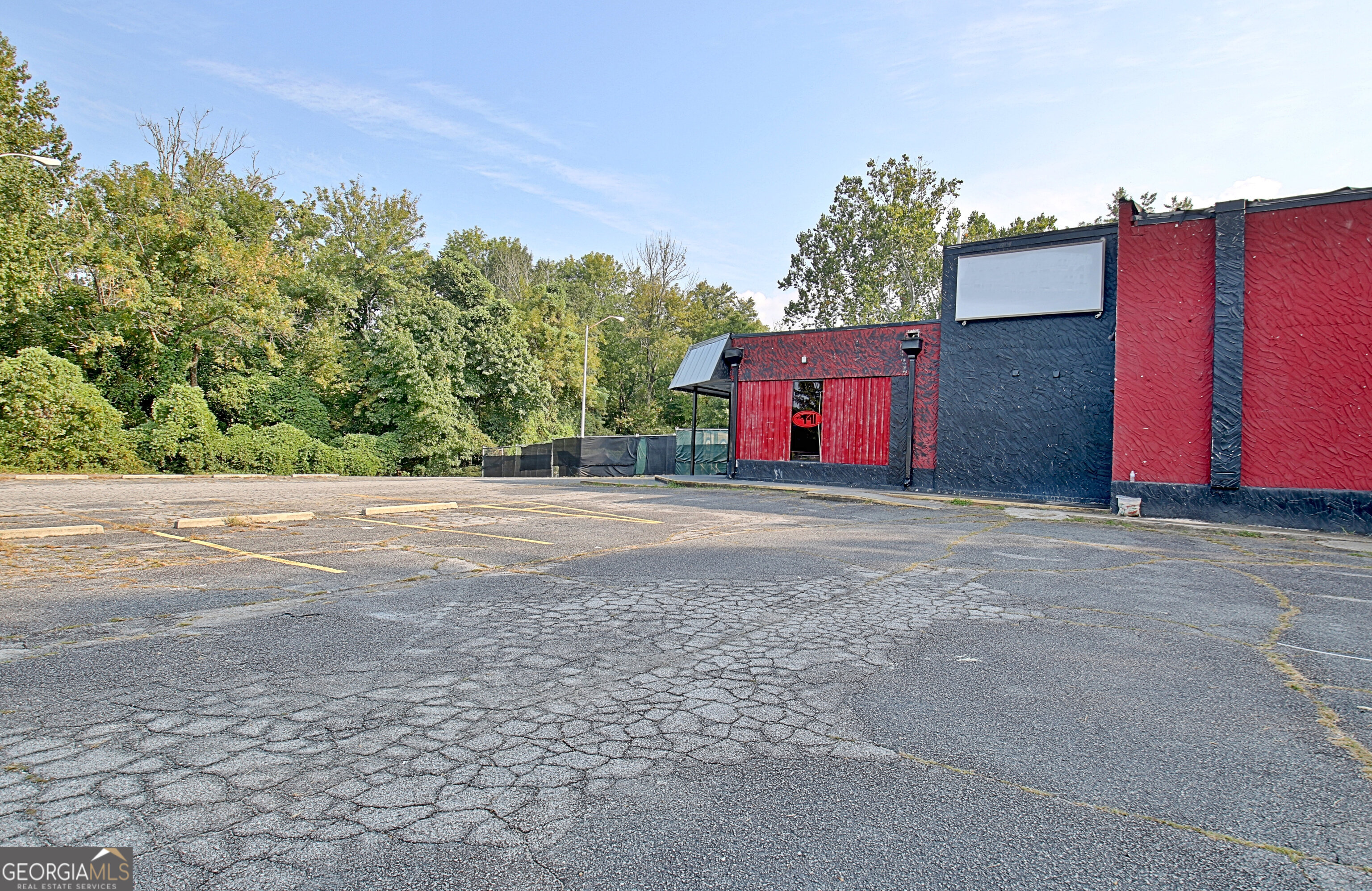 7716 N Main Street Property Photo 5