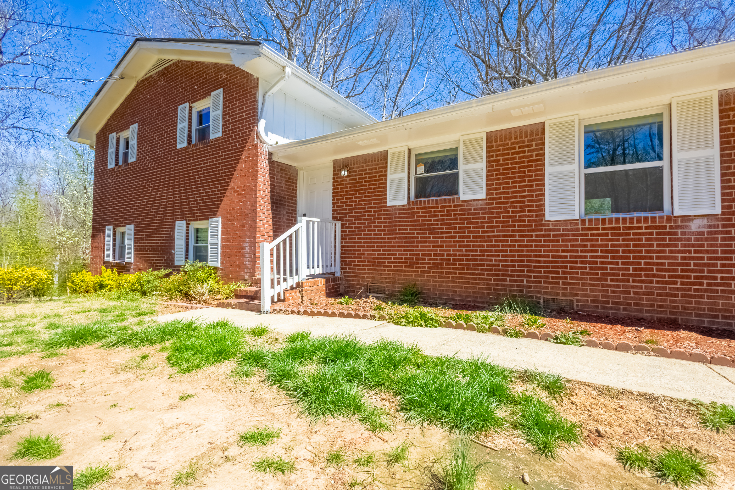 2742 Bomar Road Property Photo 1