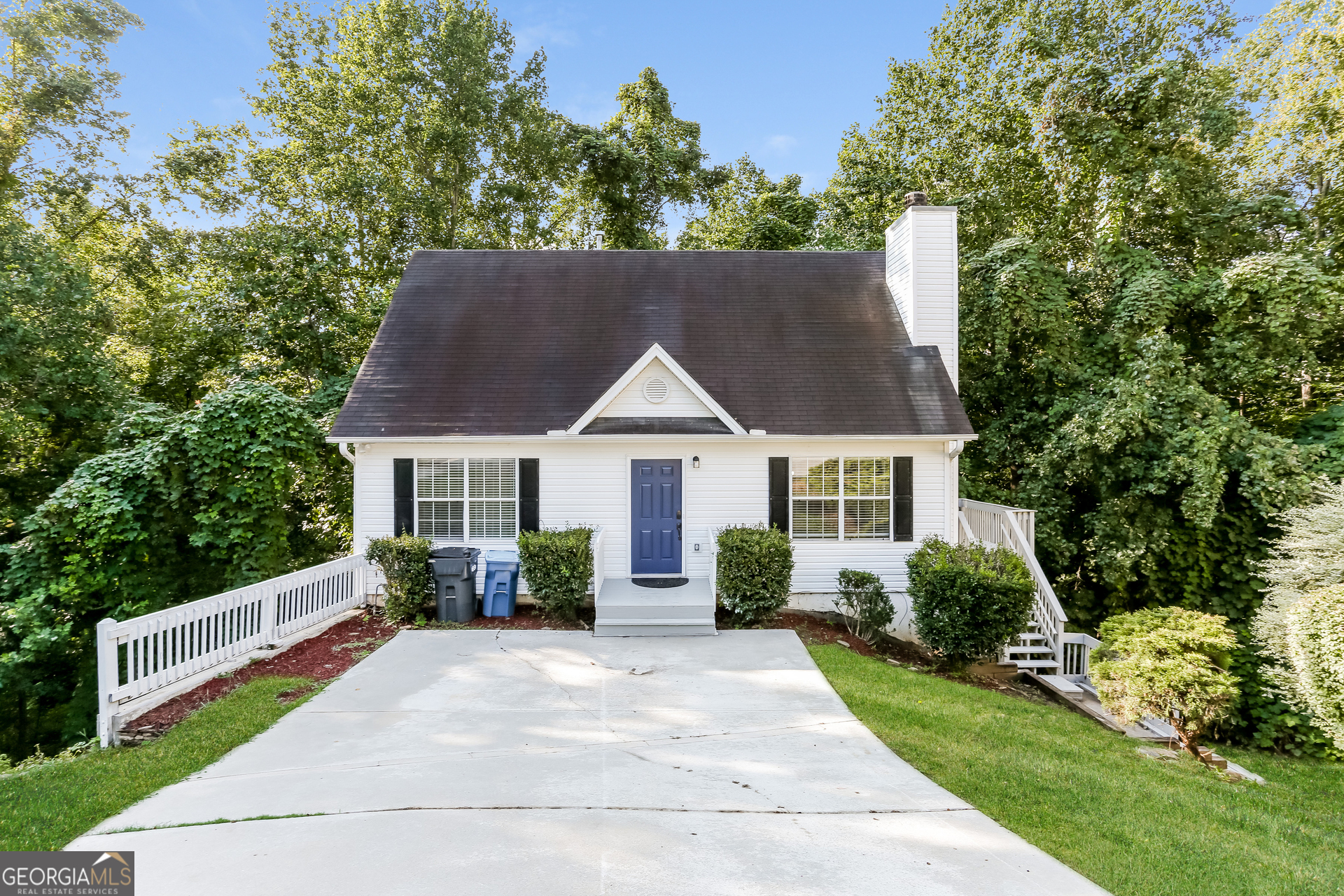 525 Ashland Manor Drive Property Photo