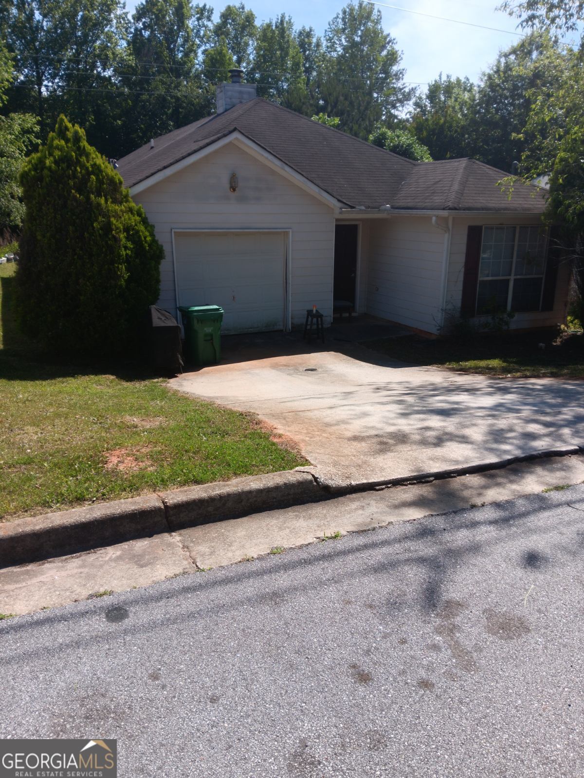 30038 Real Estate Listings Main Image