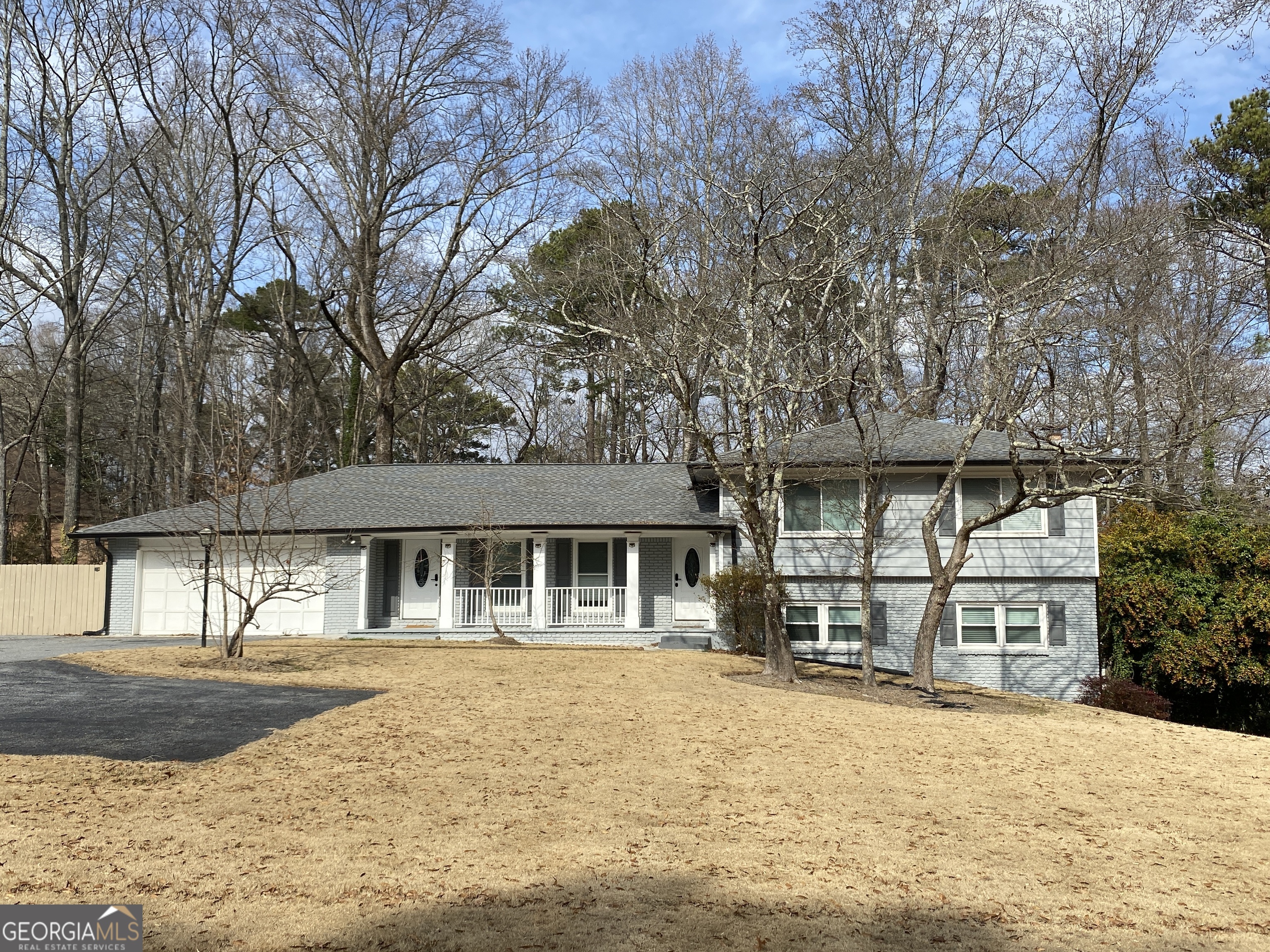 1888 Peeler Road Property Photo 1