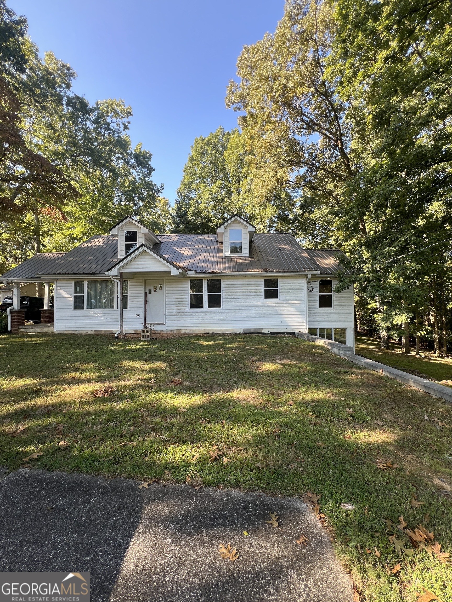 3373 Thompson Bridge Road Property Photo 2