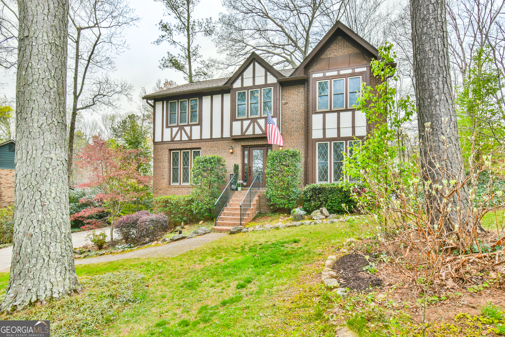 2413 Crooked Tree Court Property Photo 1