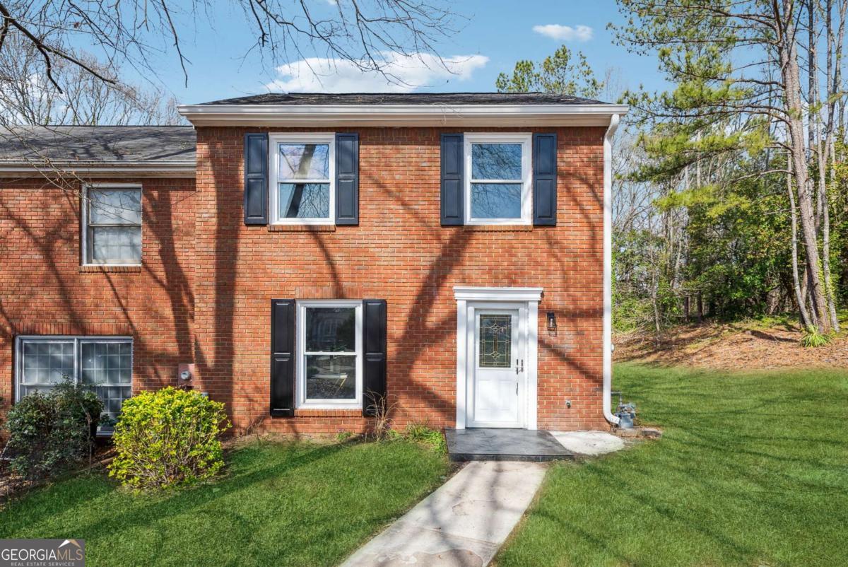 185 Willow Stream Court Property Photo