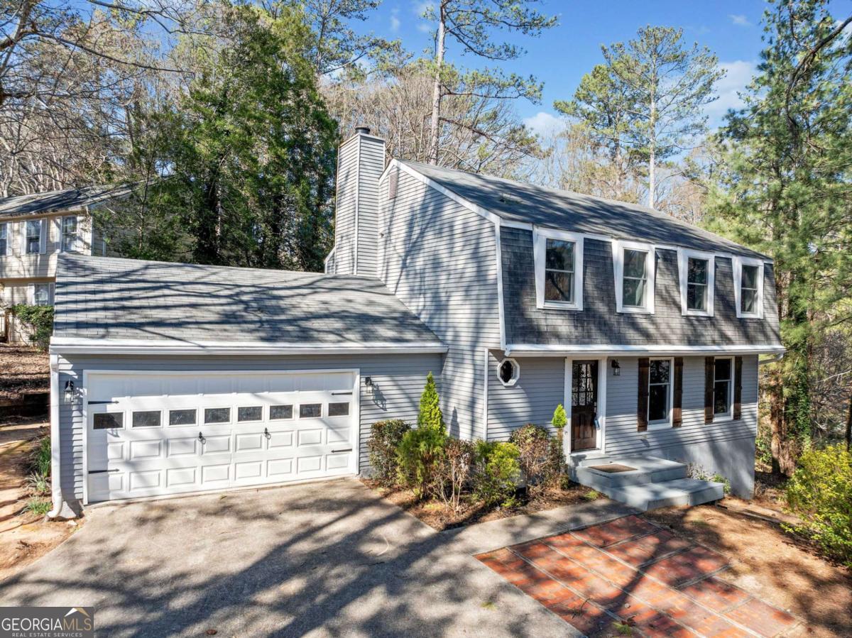 195 Sailwind Court Property Photo