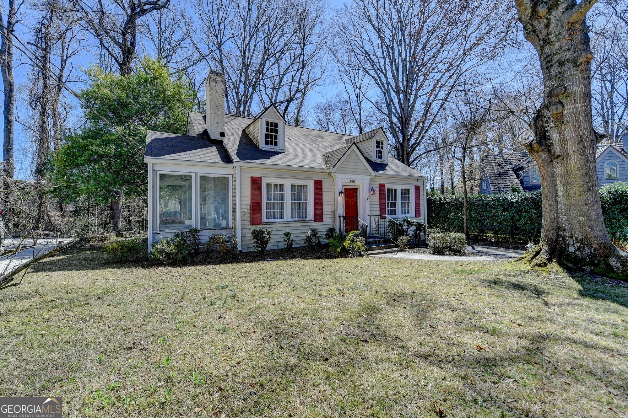 2953 Hardman Court Ne Property Photo 8