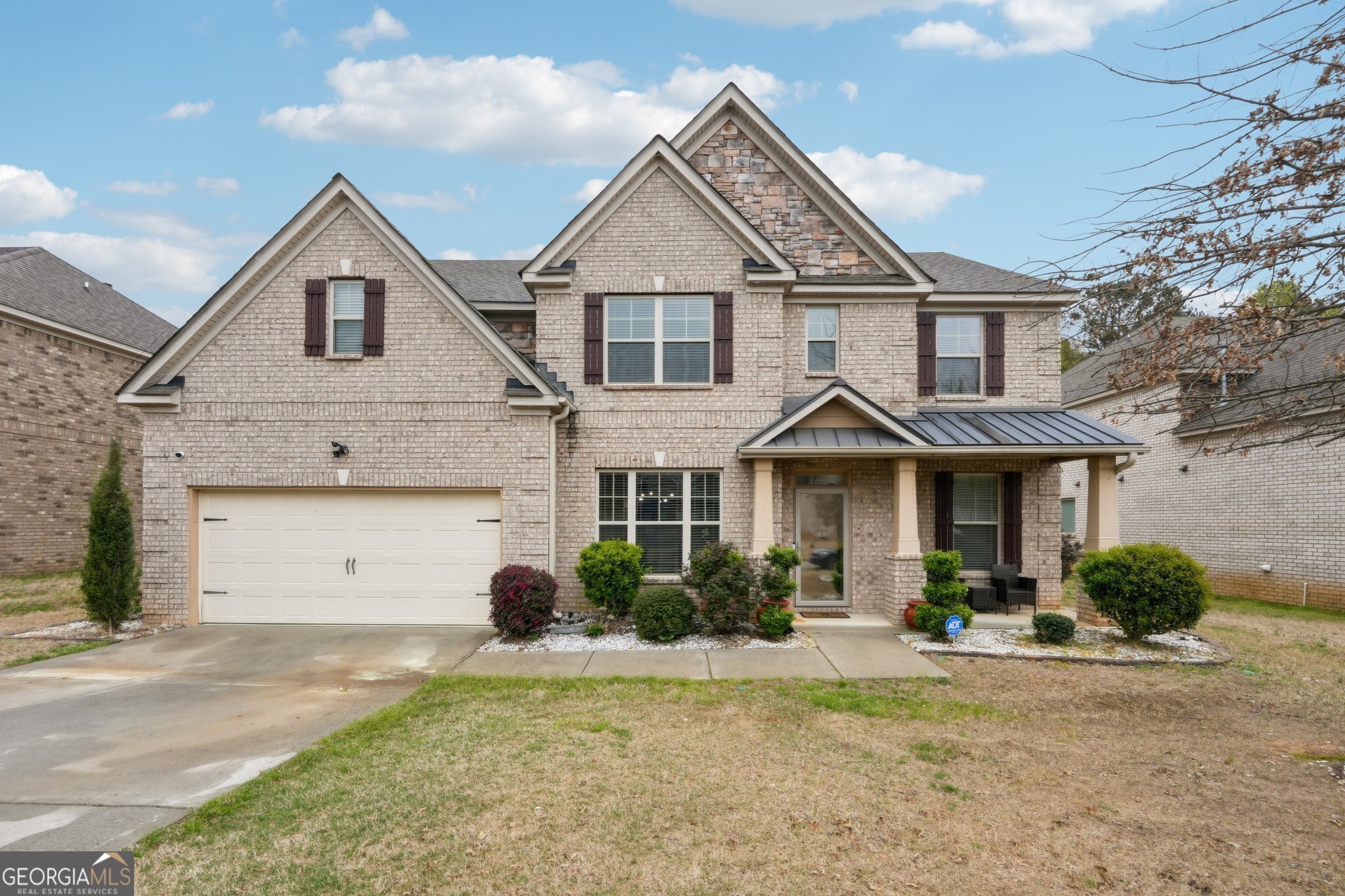 3225 Alhambra Circle Property Photo 1
