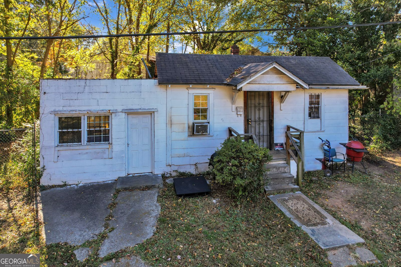 1653 Richmond Avenue Se Property Photo 1