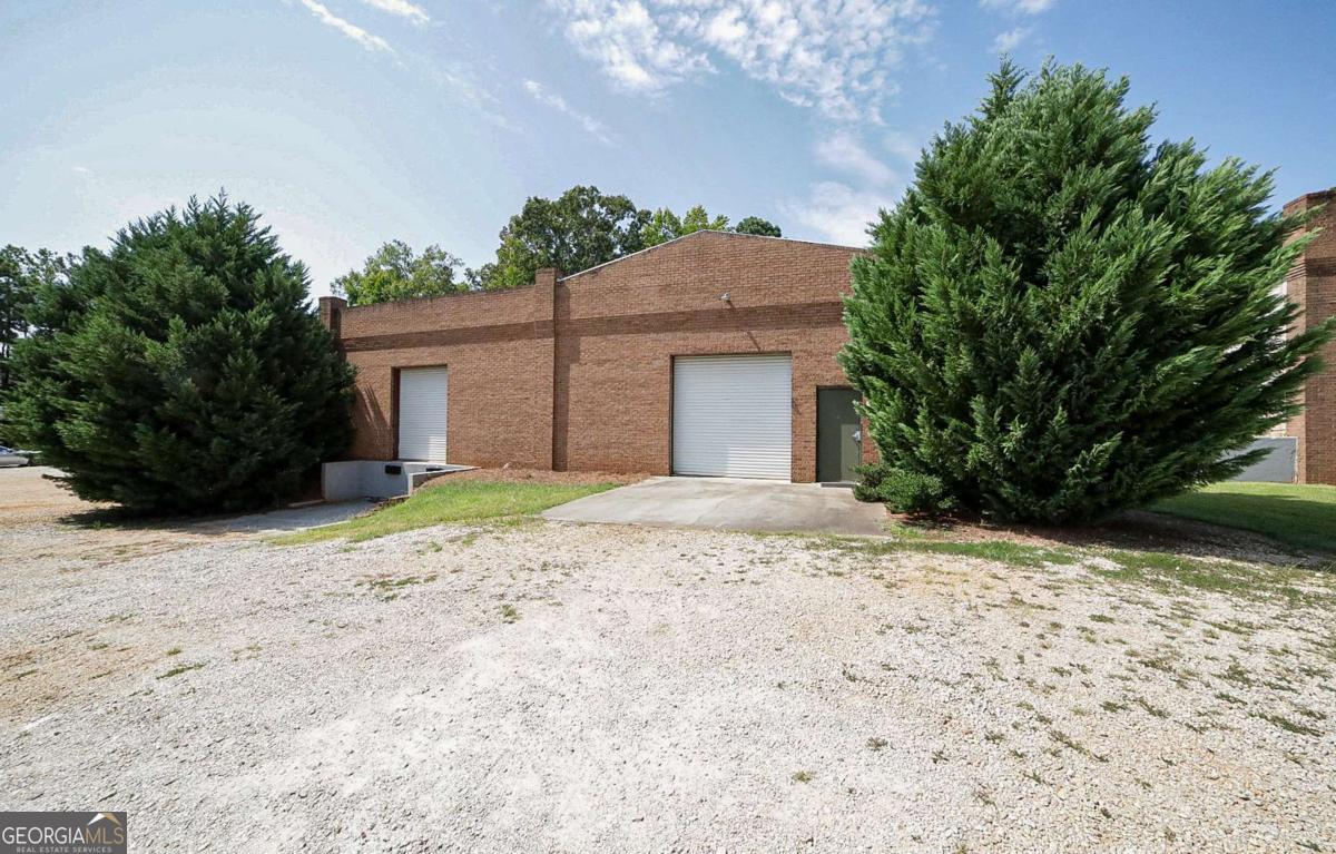 944 Harmony Road Property Photo 2
