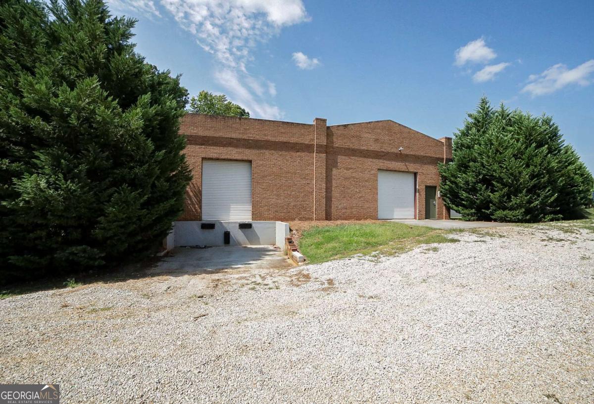 944 Harmony Road Property Photo 4
