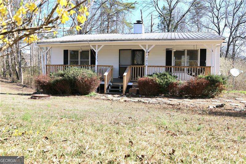 1474 Davis Road W Property Photo