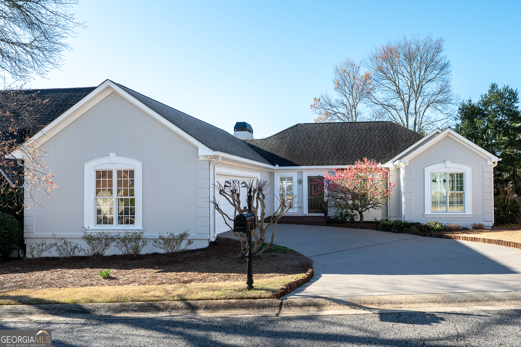 1066 Mill Pointe Property Photo