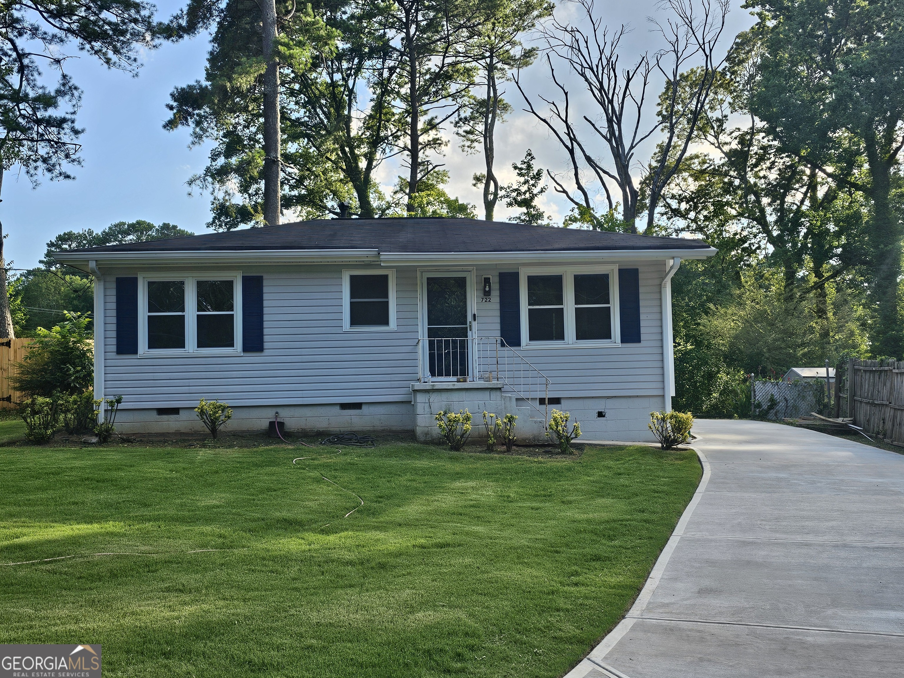 722 Ford Place Property Photo