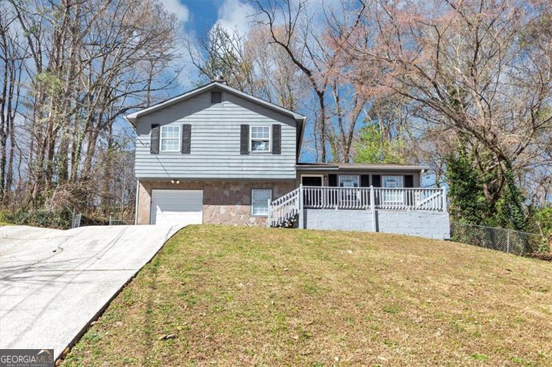 3671 Satellite Boulevard Property Photo