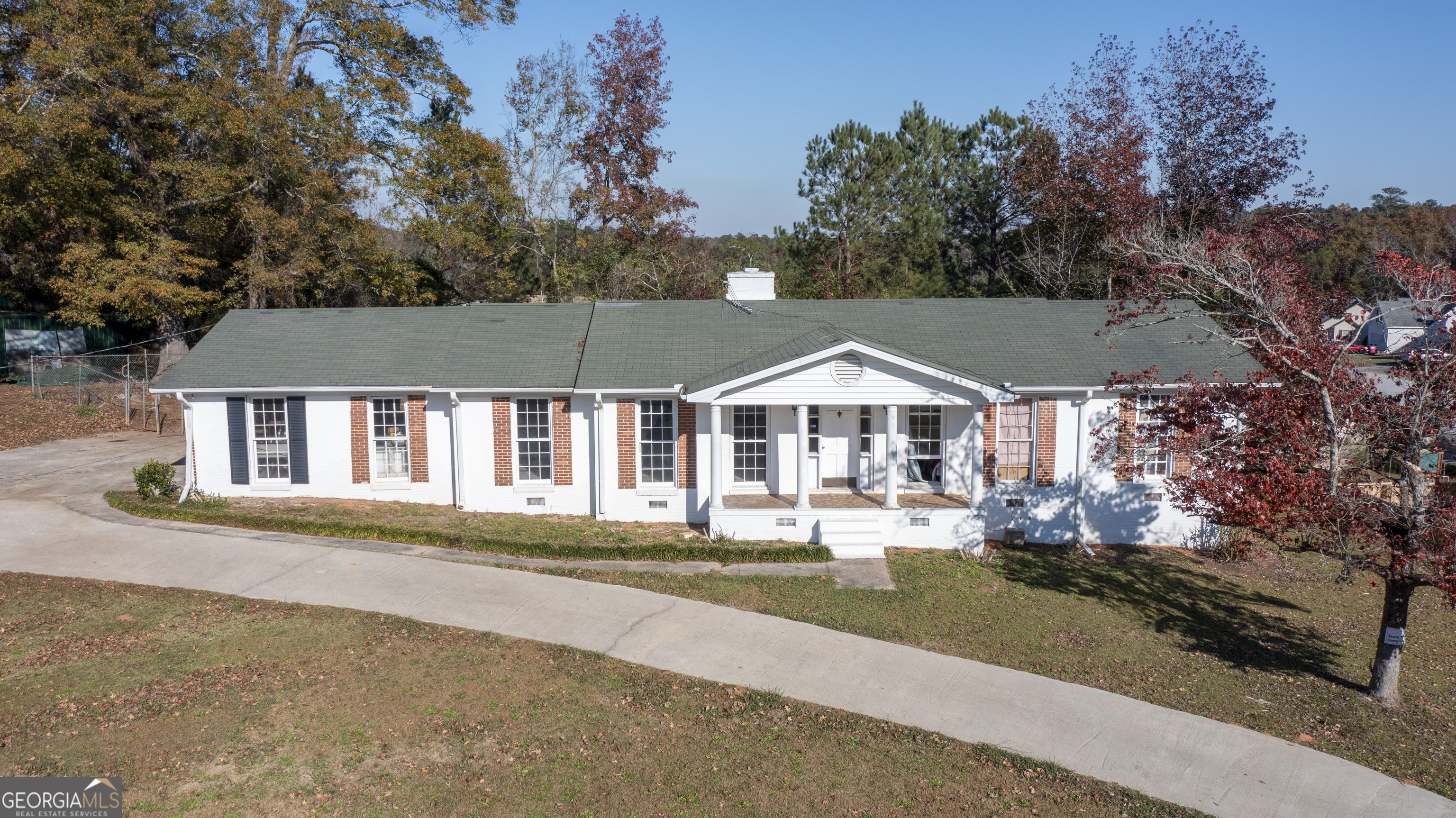 6121 Thomaston Road Property Photo