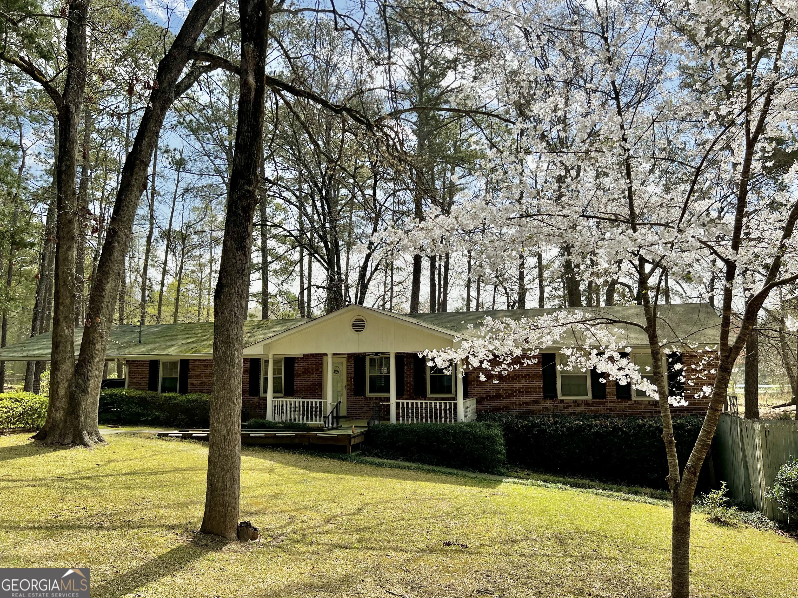 295 Bradley Drive Property Photo