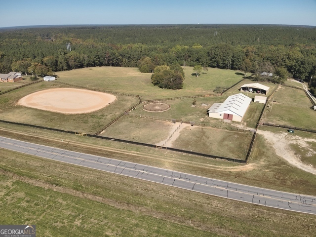 574 Comer Road Property Photo 1