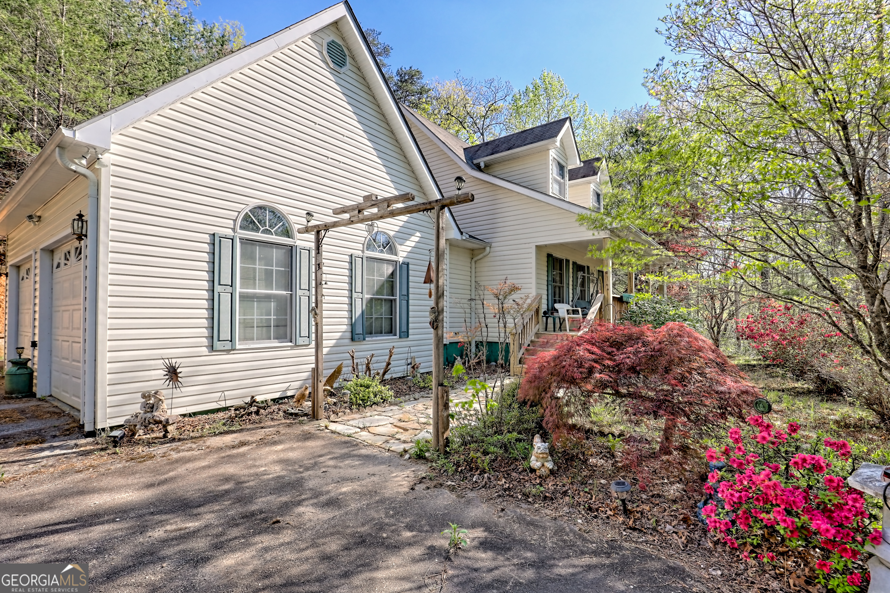 1327 Pinnacle Drive Property Photo