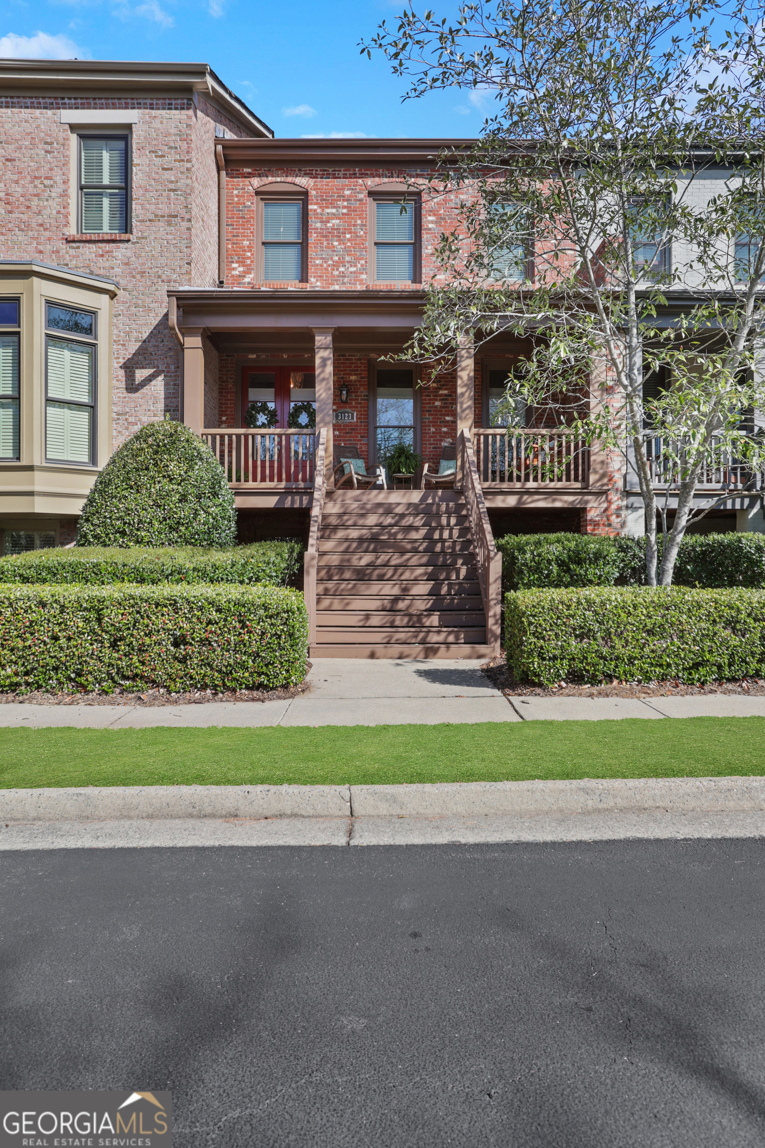 3123 Neal Court Property Photo 1