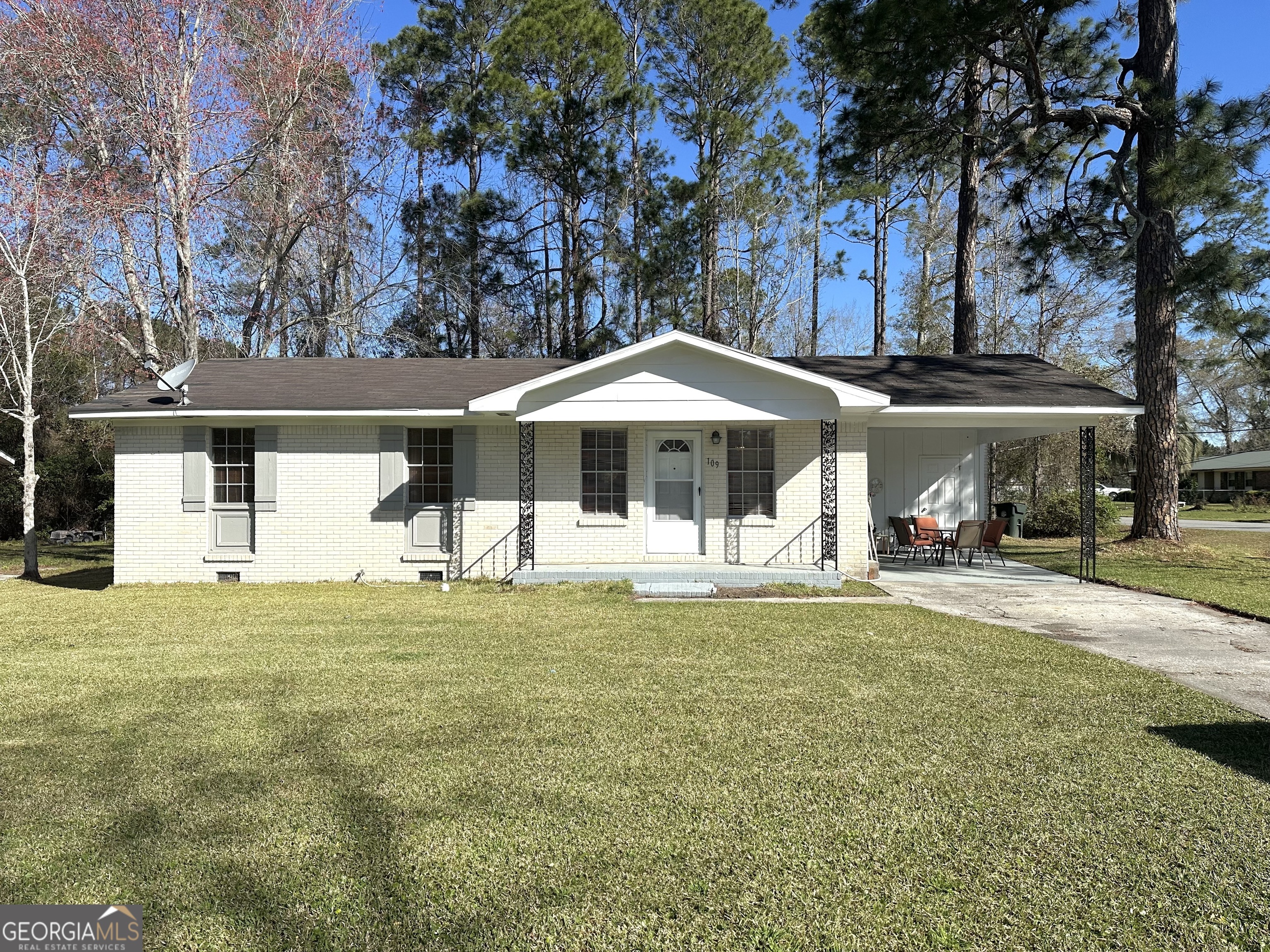 Adel Real Estate Listings Main Image