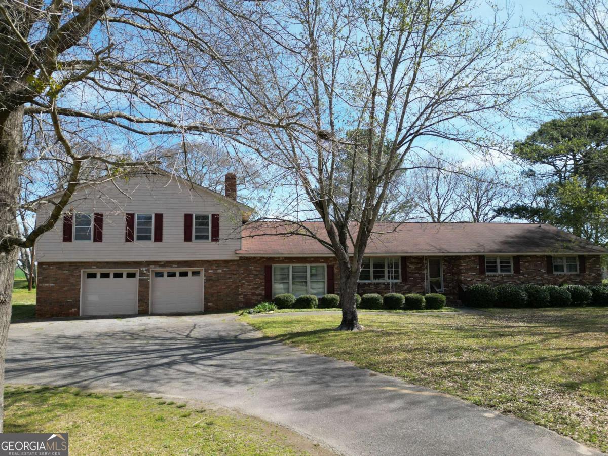 6071 Bostwick Highway Property Photo 1