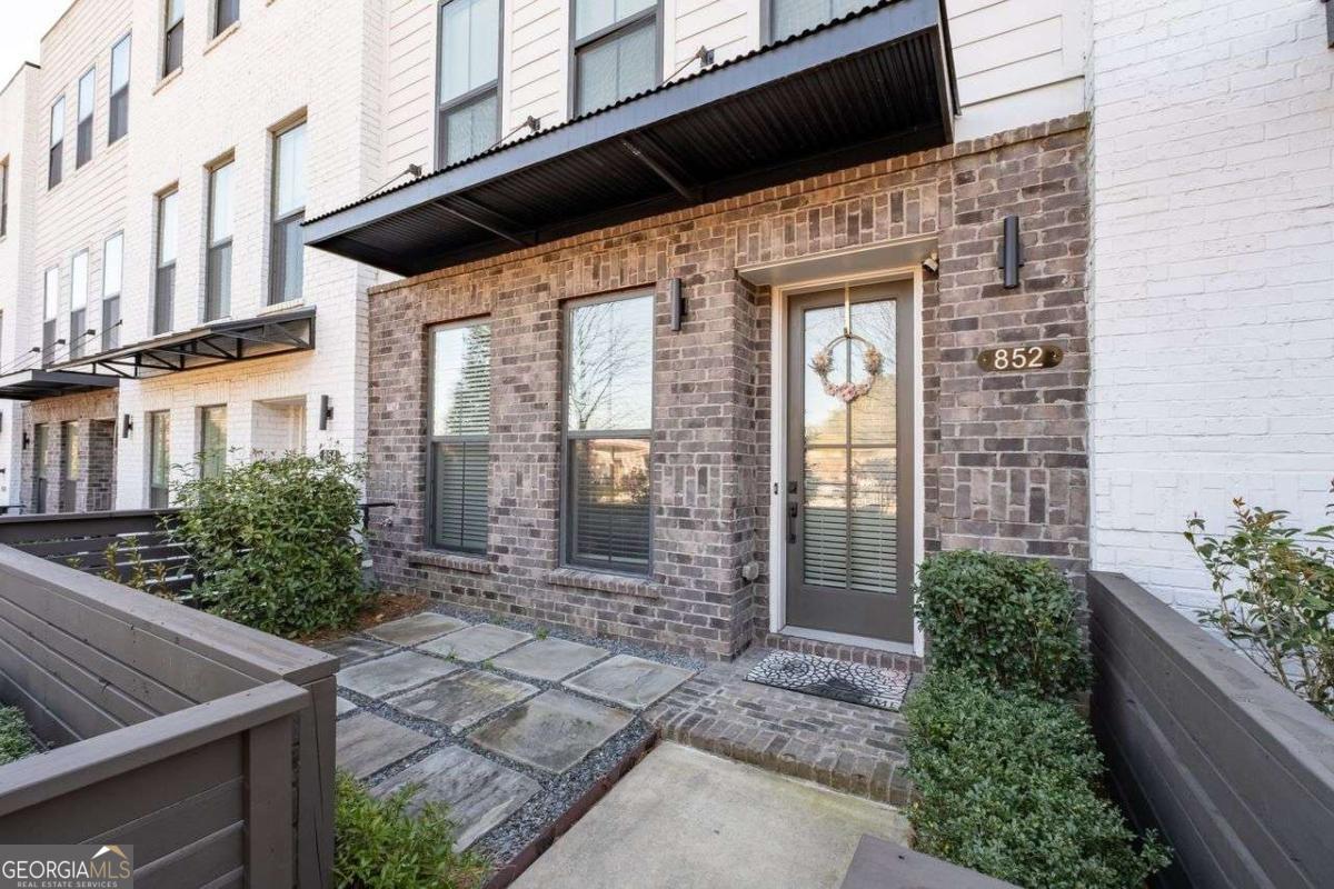 852 Constellation Drive Property Photo