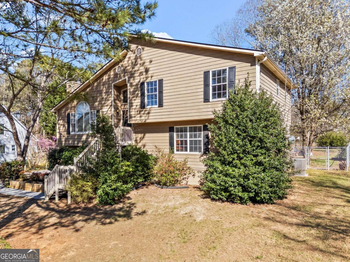 610 Amberwood Place Property Photo