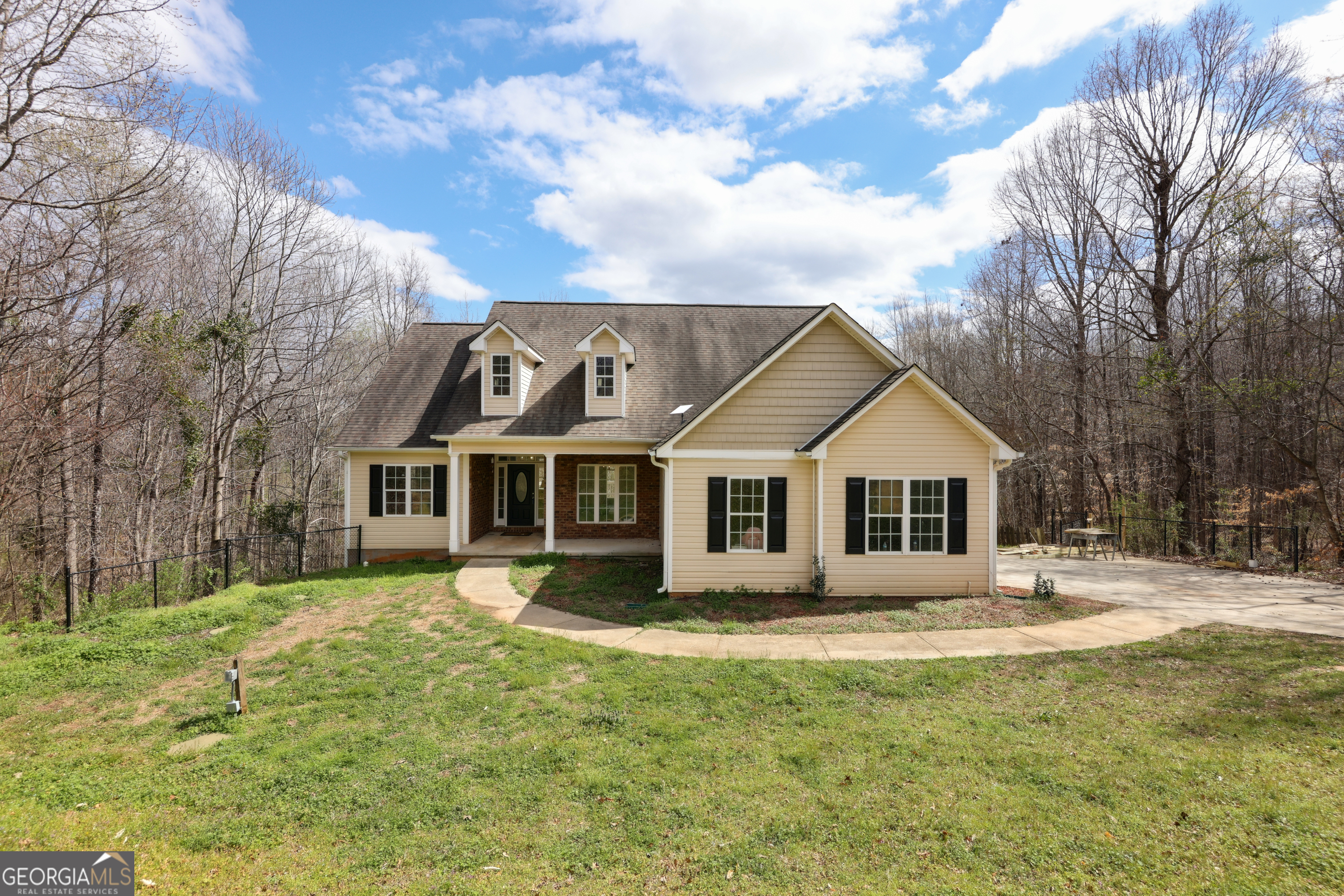 522 Anniston Drive Property Photo