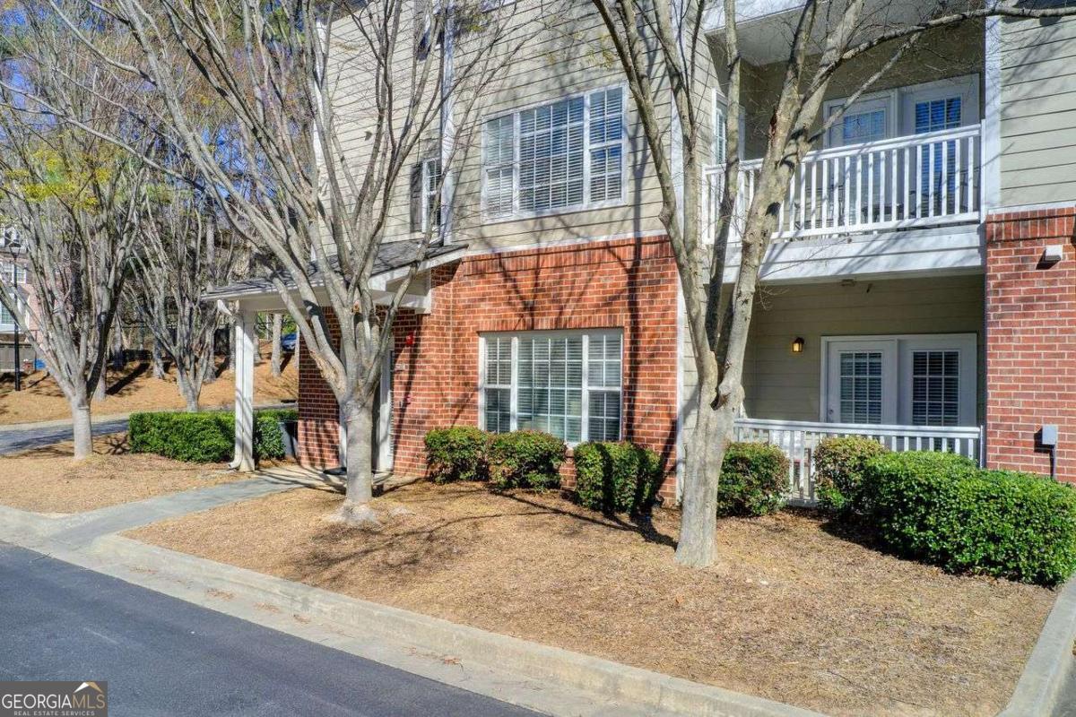 6020 Woodland Lane Property Photo 1