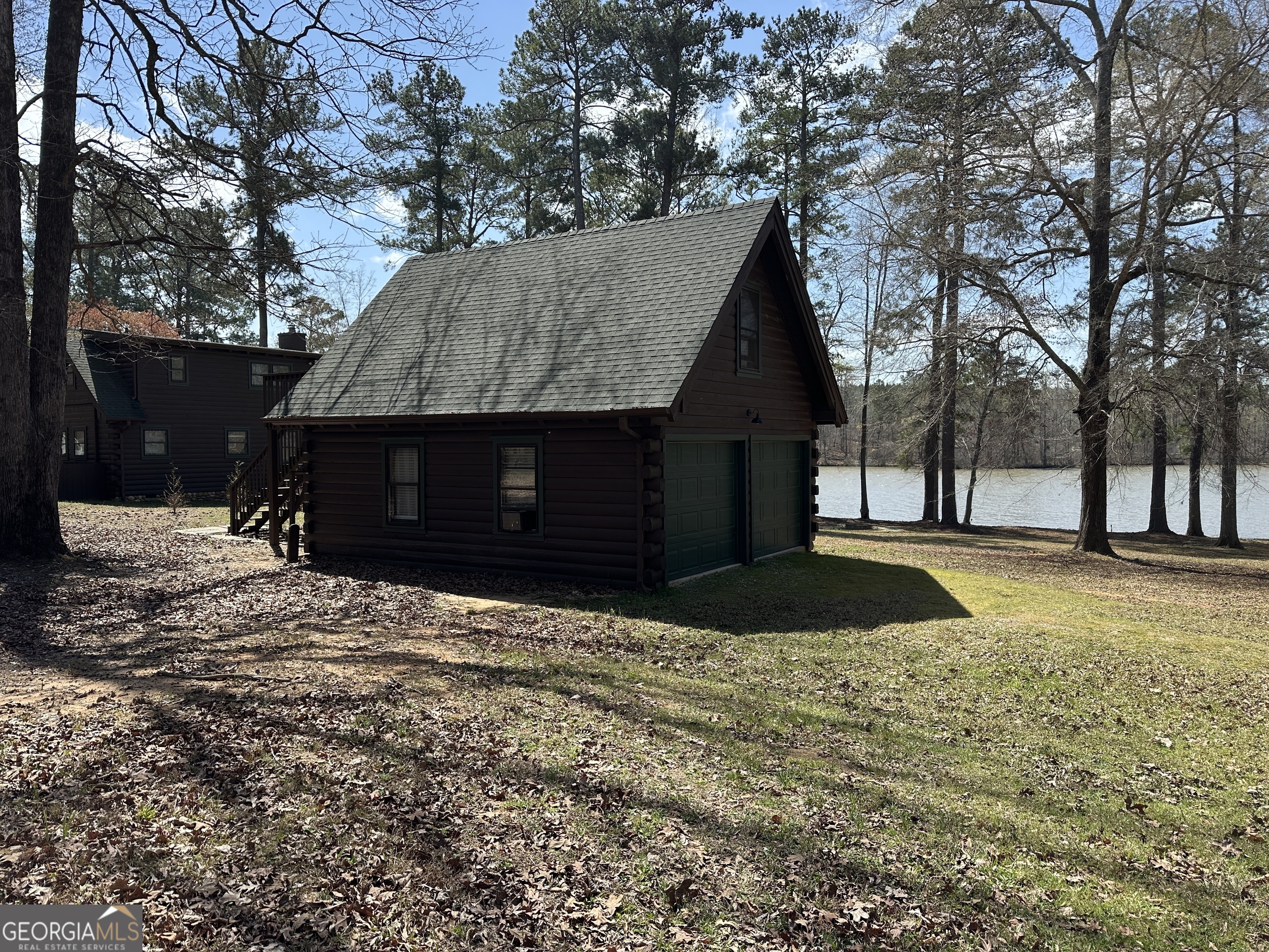 4994 Lake Crest Drive Property Photo