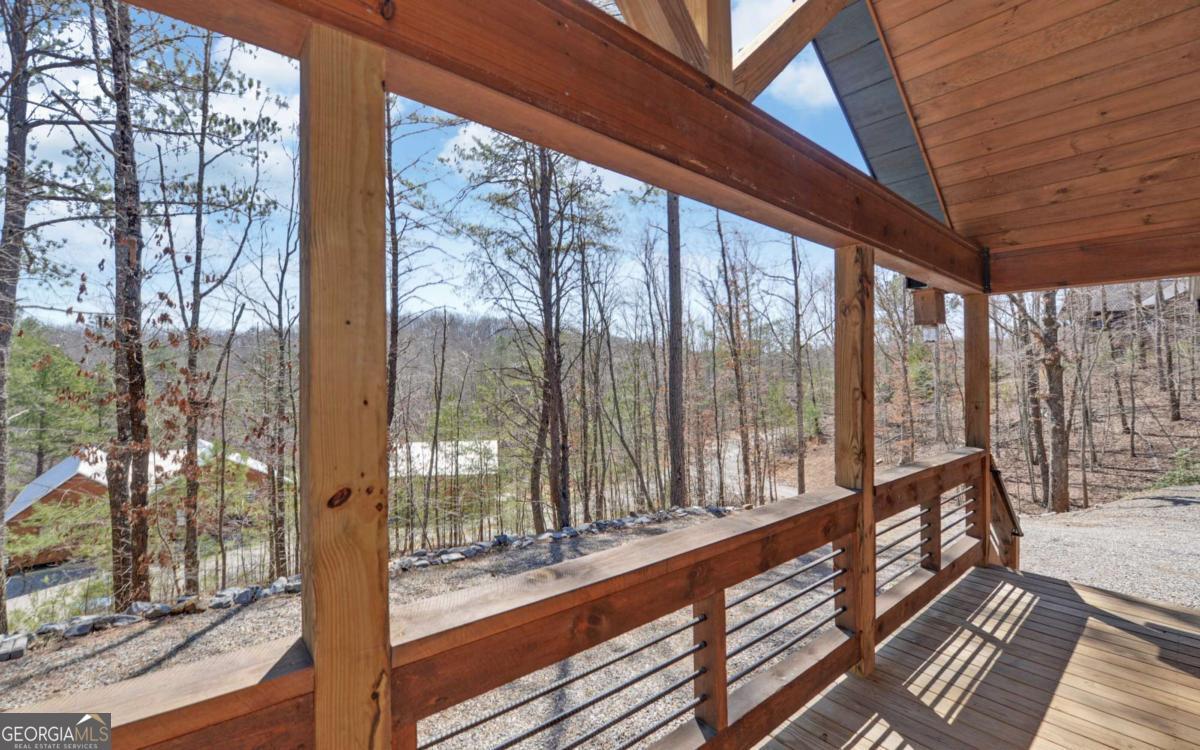 113 Hideaway Trail Property Photo 3