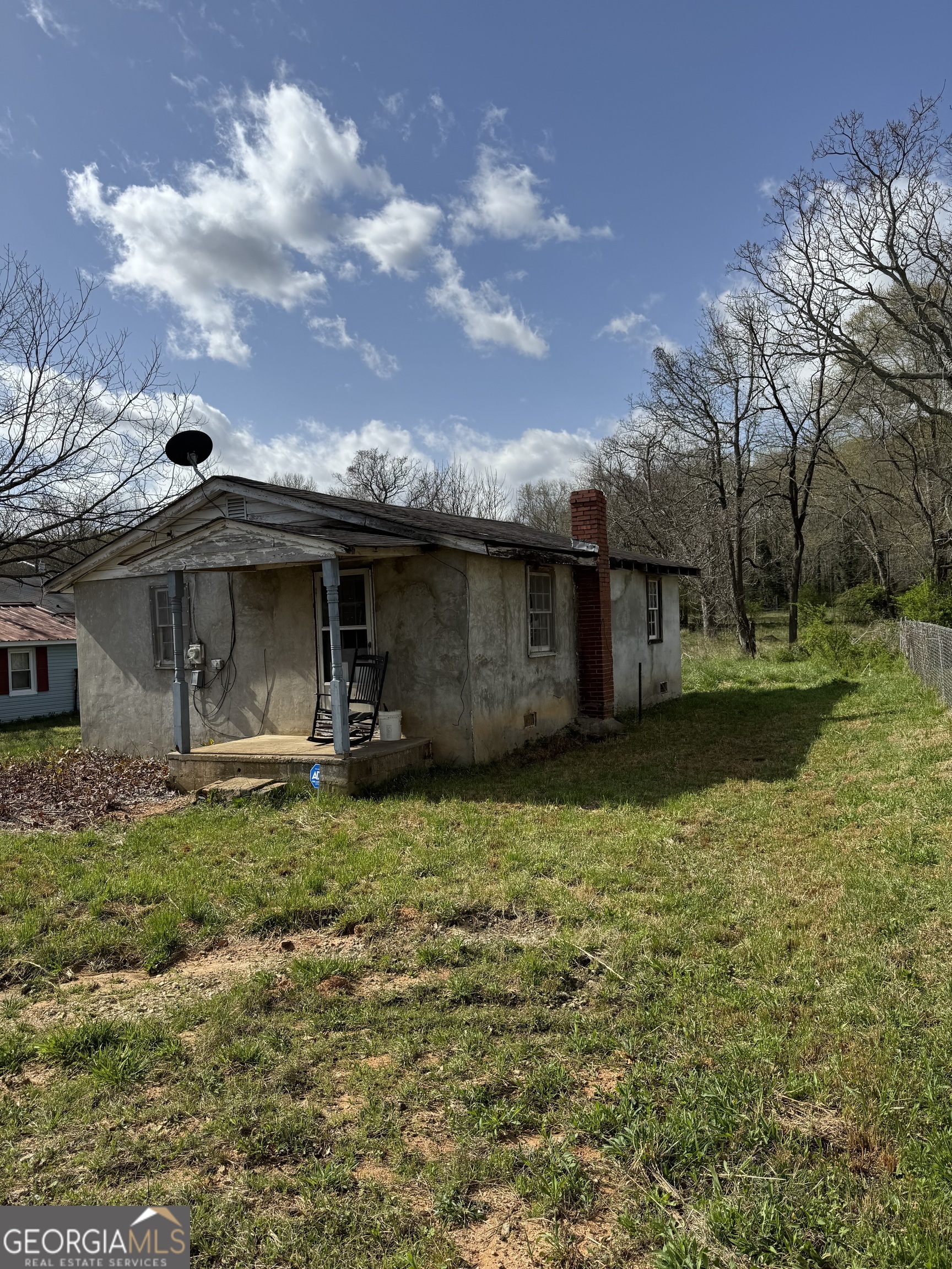 231 Spring Street Property Photo
