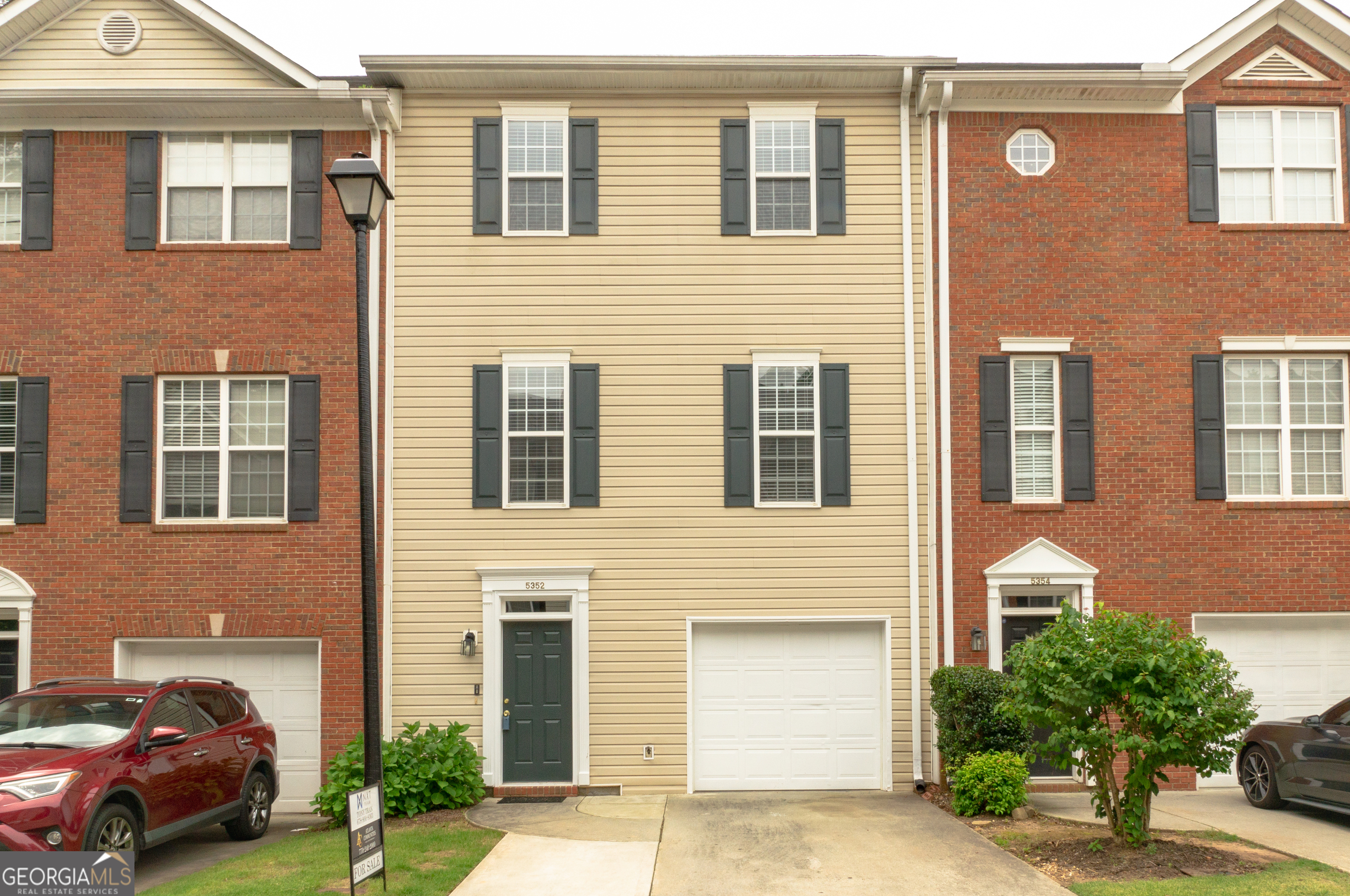 5352 Beaver Br Property Photo 1