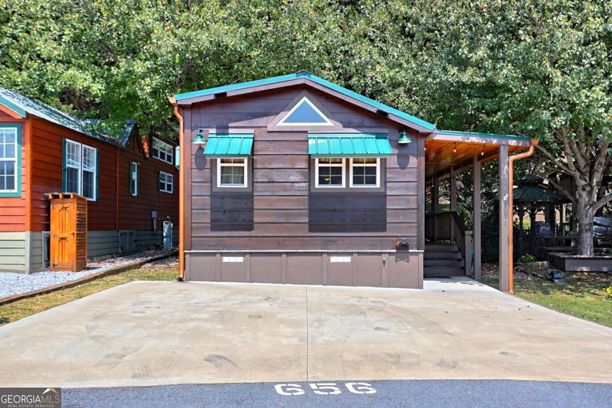 656 River Vista Drive Property Photo