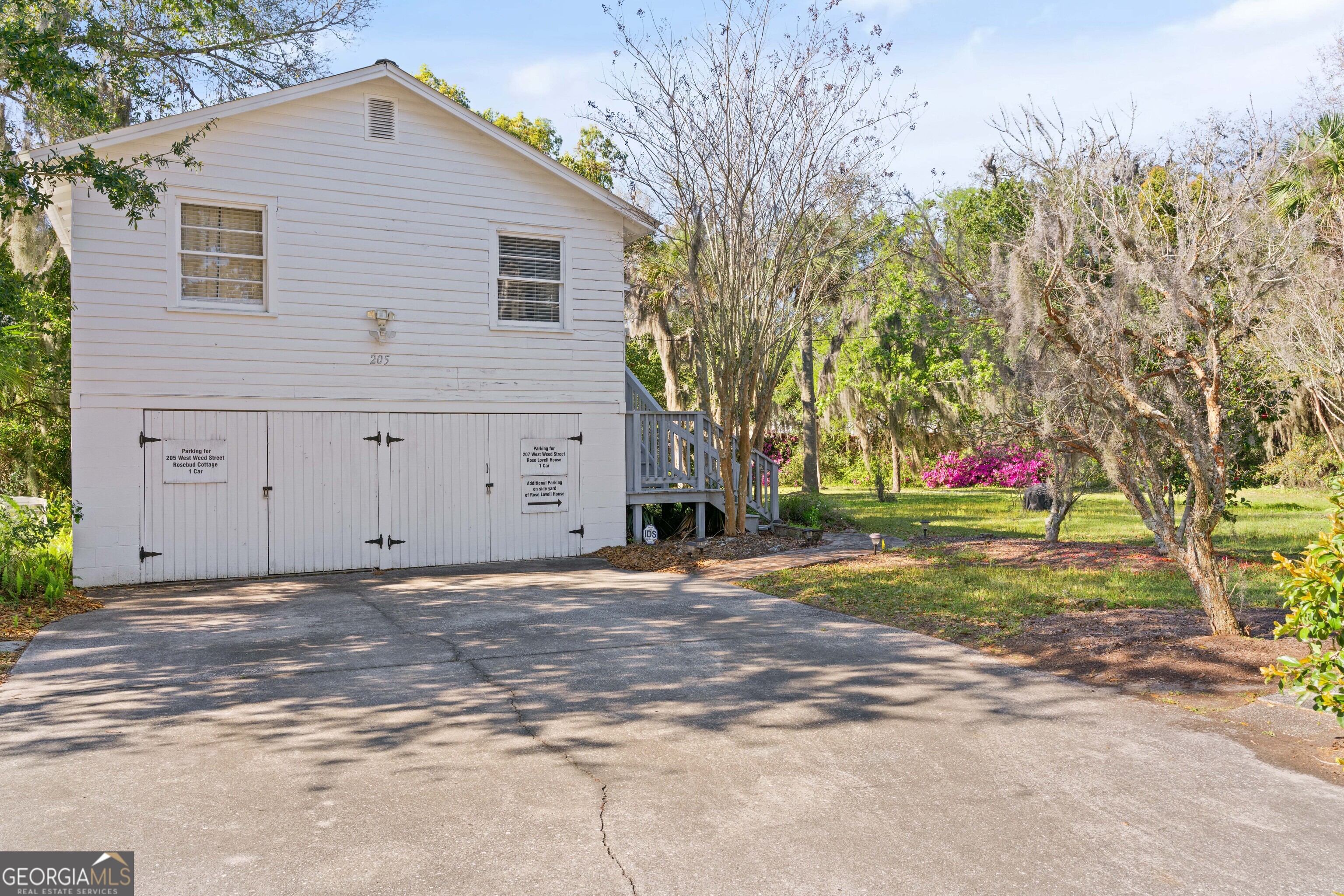 207 W Weed Street Property Photo 51