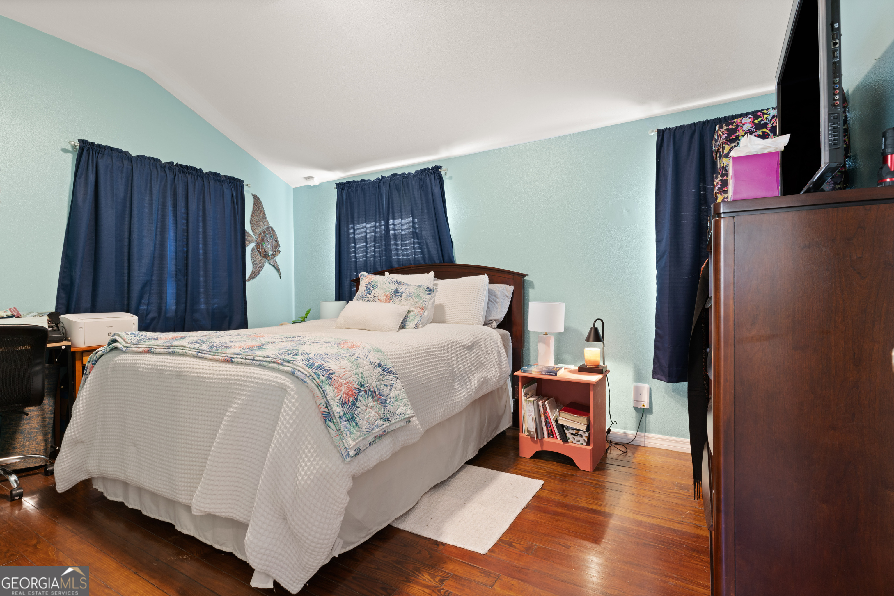 207 W Weed Street Property Photo 55
