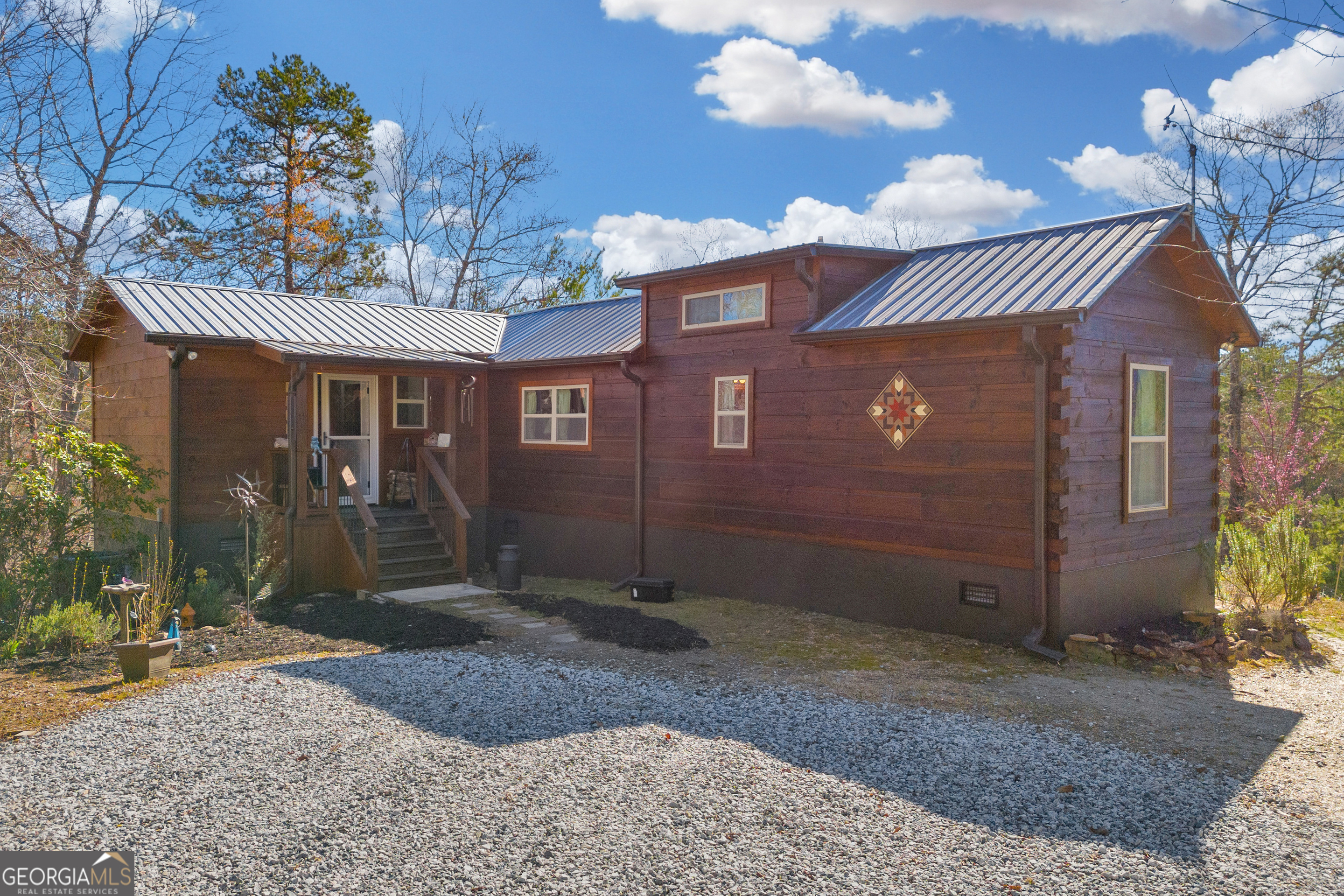181 Yonah Lake Circle Property Photo