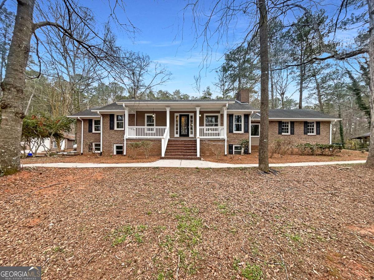 121 Northwoods Road Property Photo