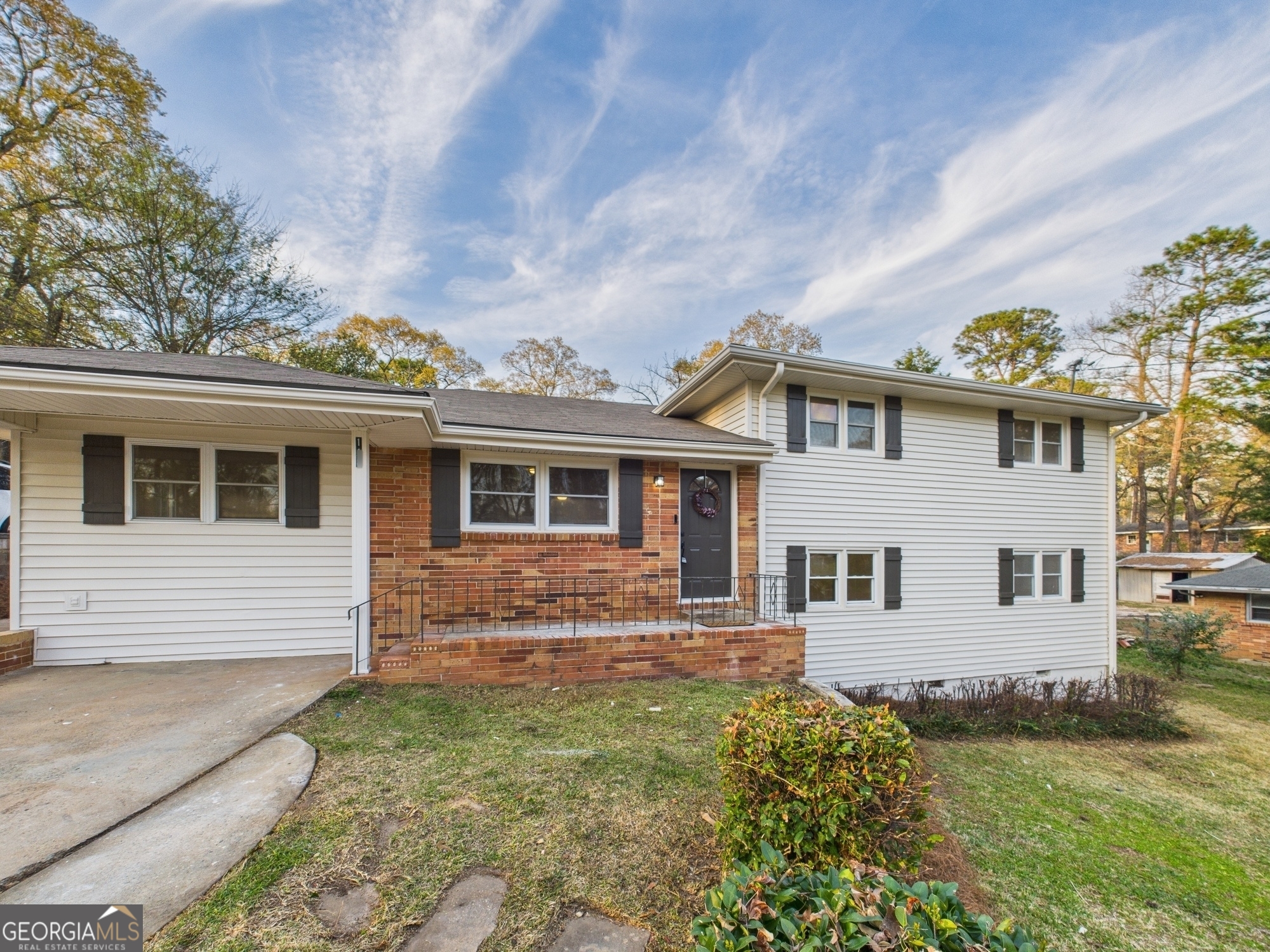 118 Benton Avenue Property Photo