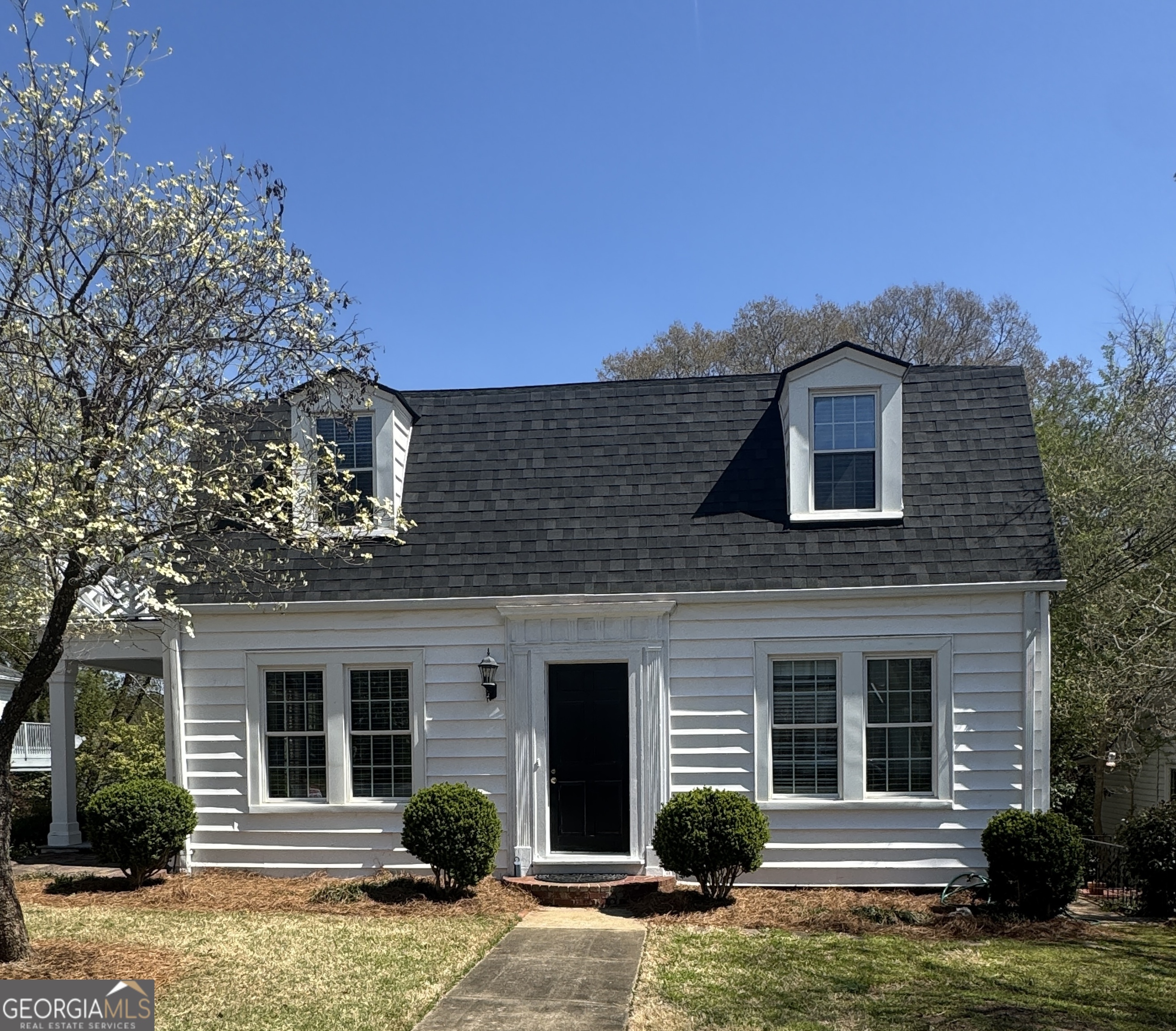 1001 Highland Avenue Se Property Photo