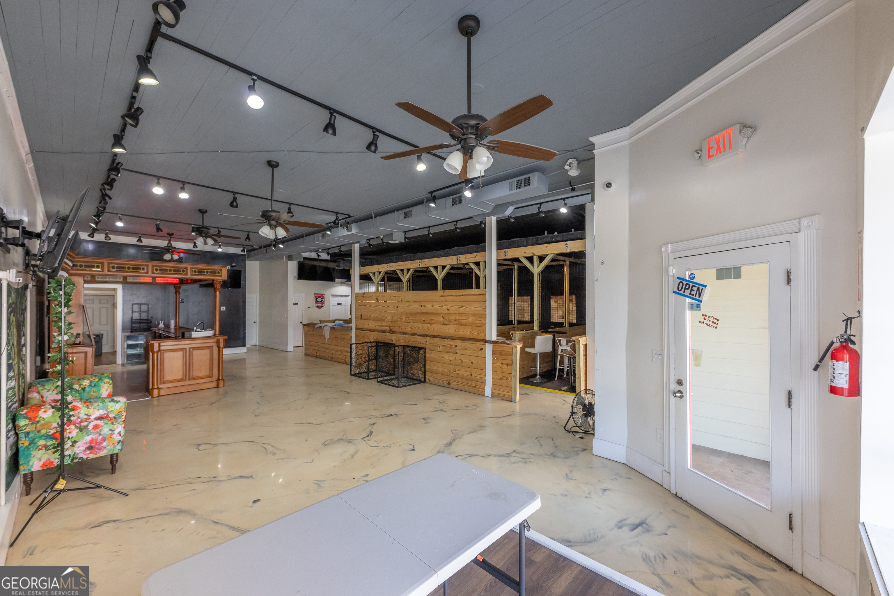 106 & 108 N Church Street Property Photo 12